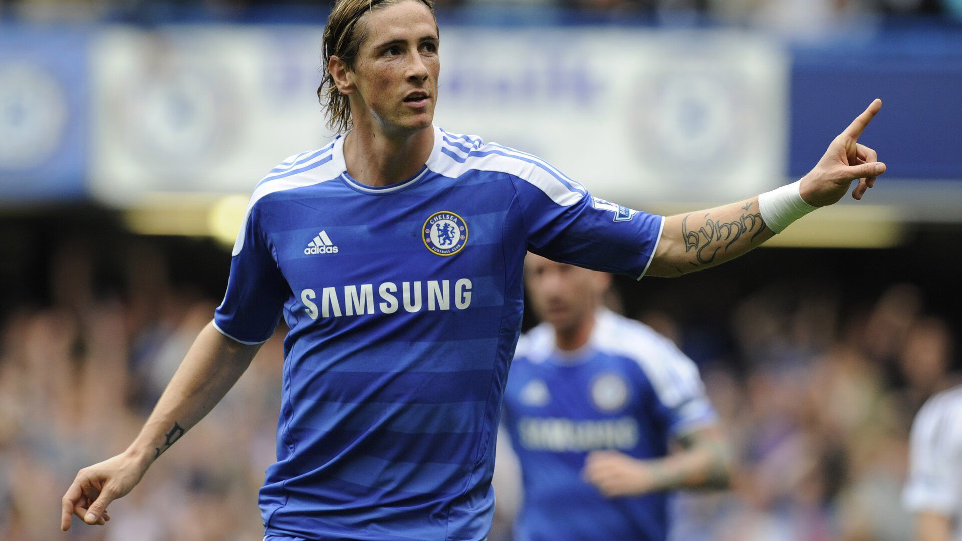 夜間水上滑索体验，激发运动激情，水上滑道尴尬视频